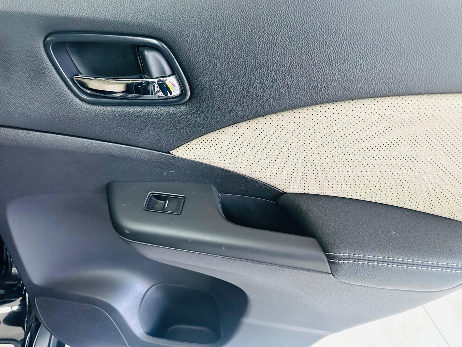 Used Honda CR-V 2016 for sale - 76714880: Photo 43