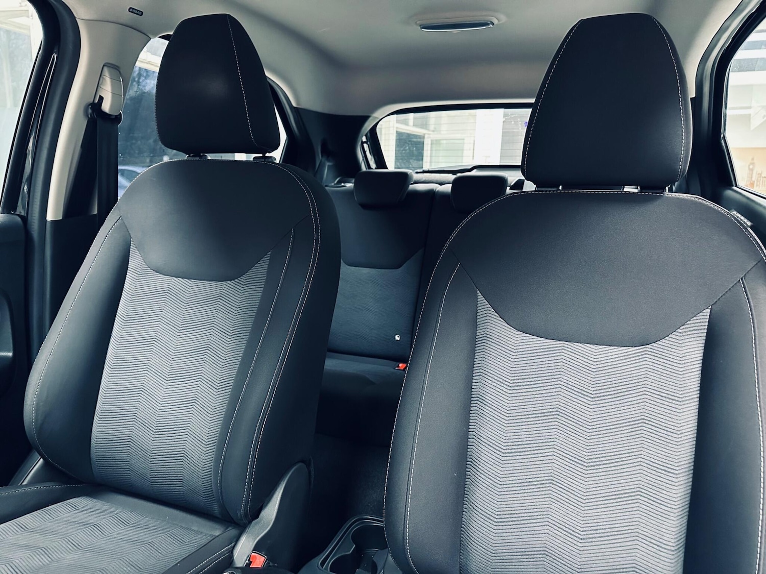 Used Ford Ka+ 2017 for sale - 76573231: Photo 8