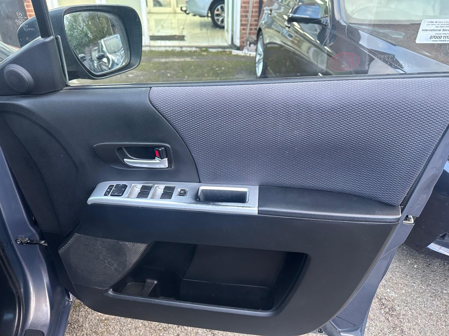 Used Mazda Mazda5 2007 for sale - 77824128: Photo 31