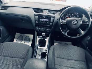 Used Skoda Octavia 2015 for sale - 75378239: Photo