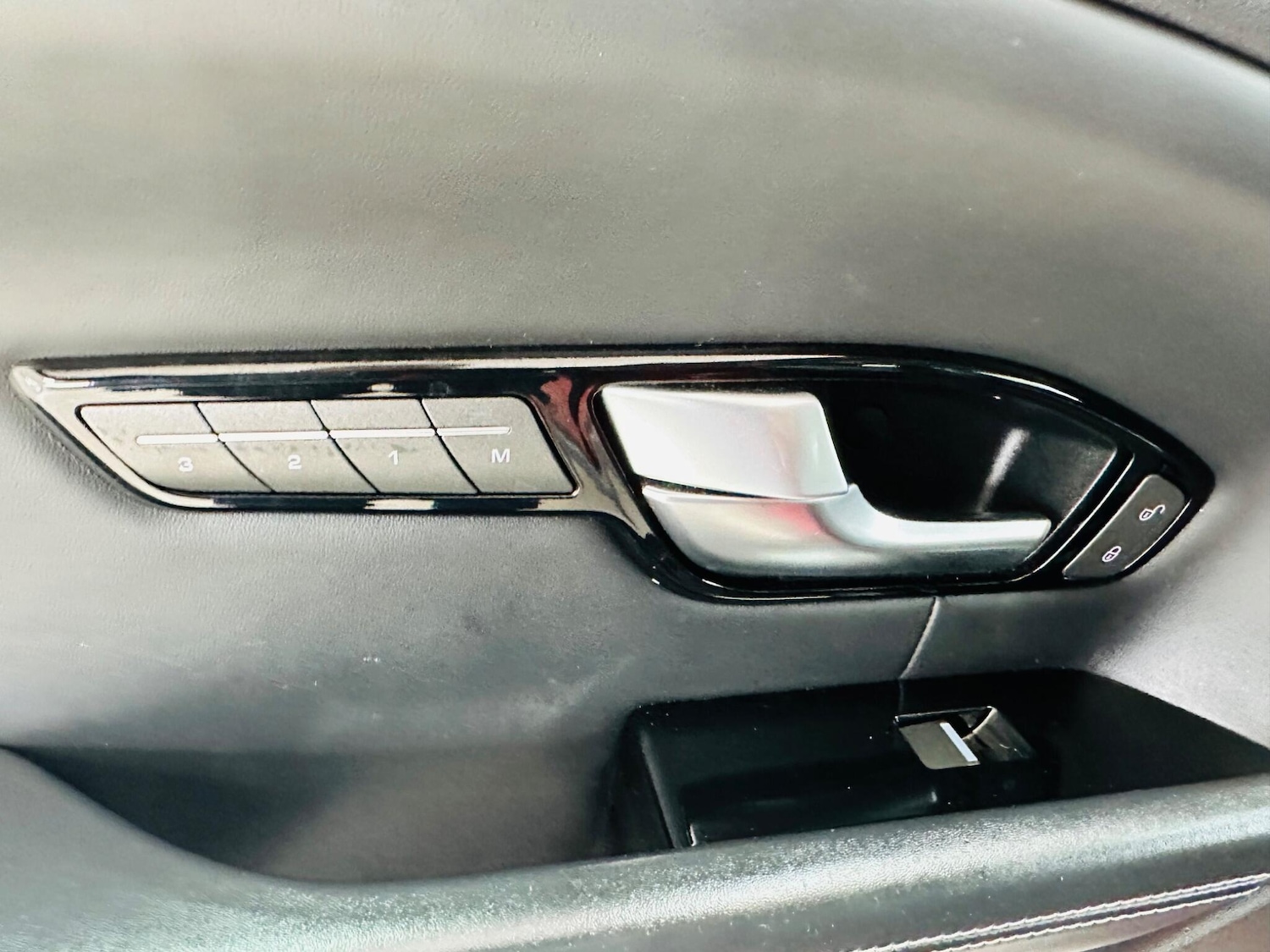 Used Land Rover Range Rover Evoque for sale - 78136247: Photo 30