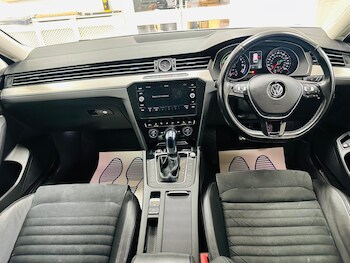 Used Volkswagen Passat 2018 for sale - 78878335: Photo