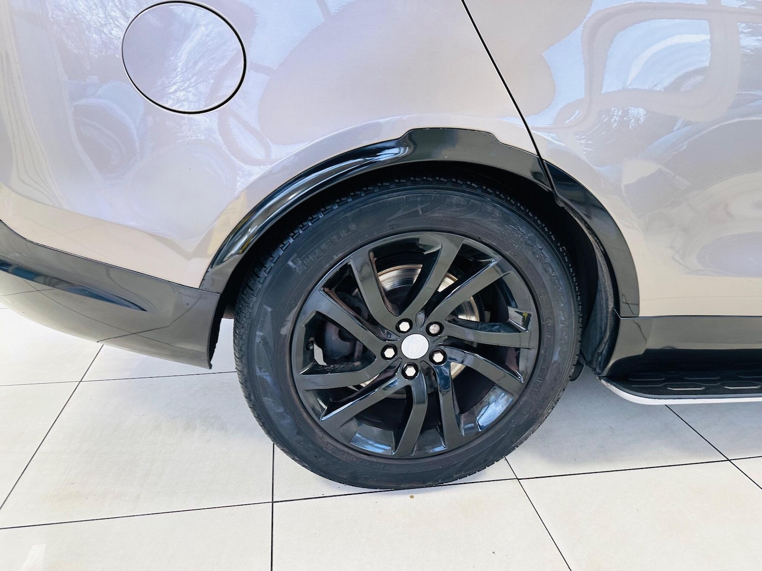 Used Land Rover Discovery 2017 for sale - 77016650: Photo 13