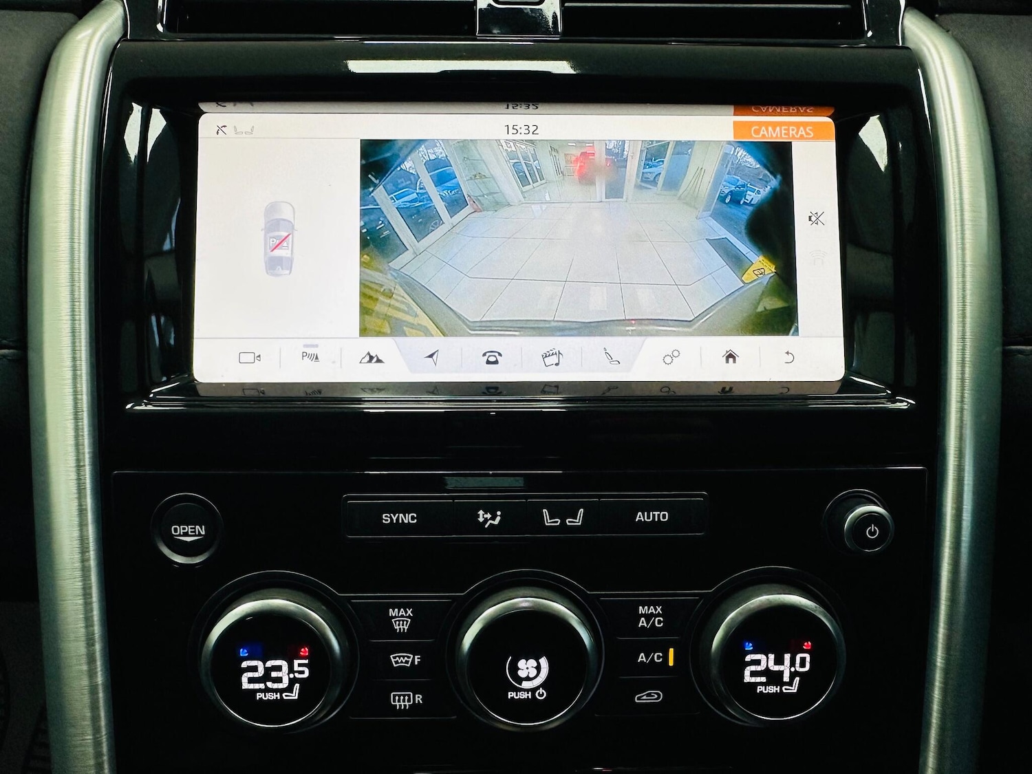 Used Land Rover Discovery 2017 for sale - 77016650: Photo 16