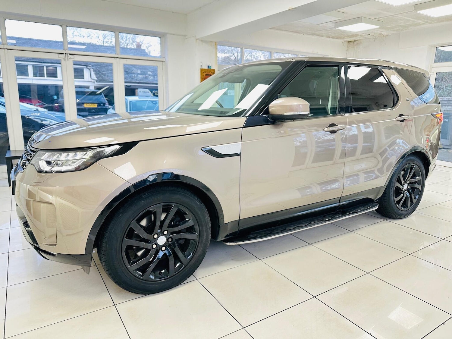 Used Land Rover Discovery 2017 for sale - 77016650: Photo 19