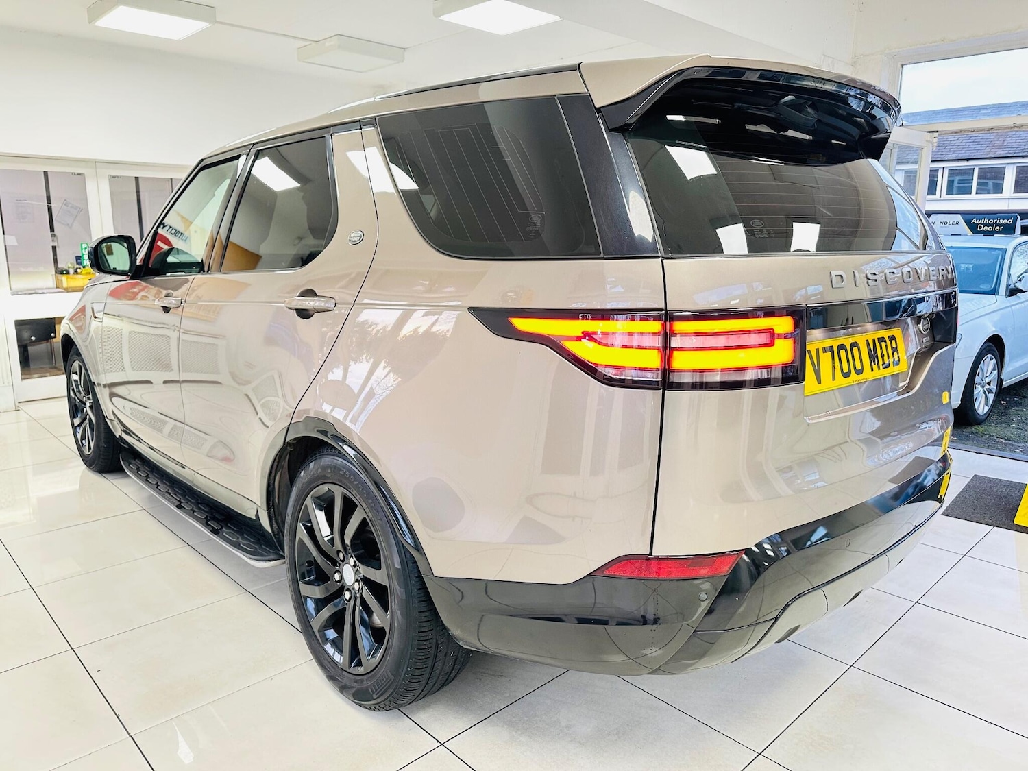 Used Land Rover Discovery 2017 for sale - 77016650: Photo 22