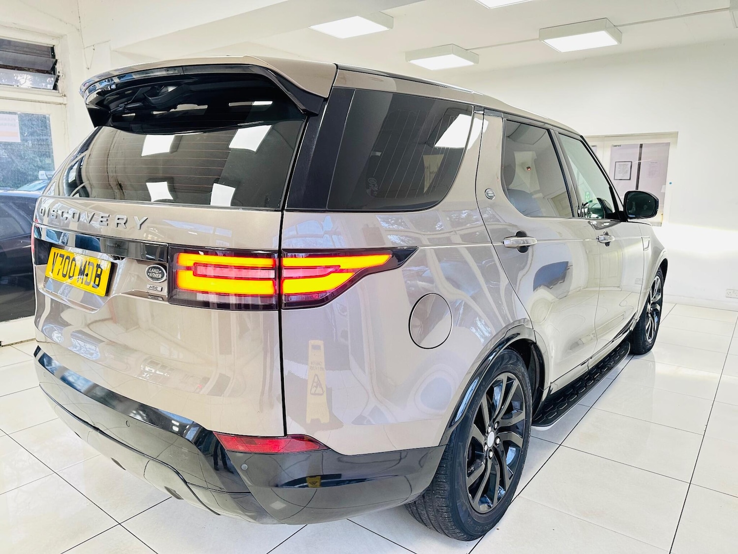 Used Land Rover Discovery 2017 for sale - 77016650: Photo 29