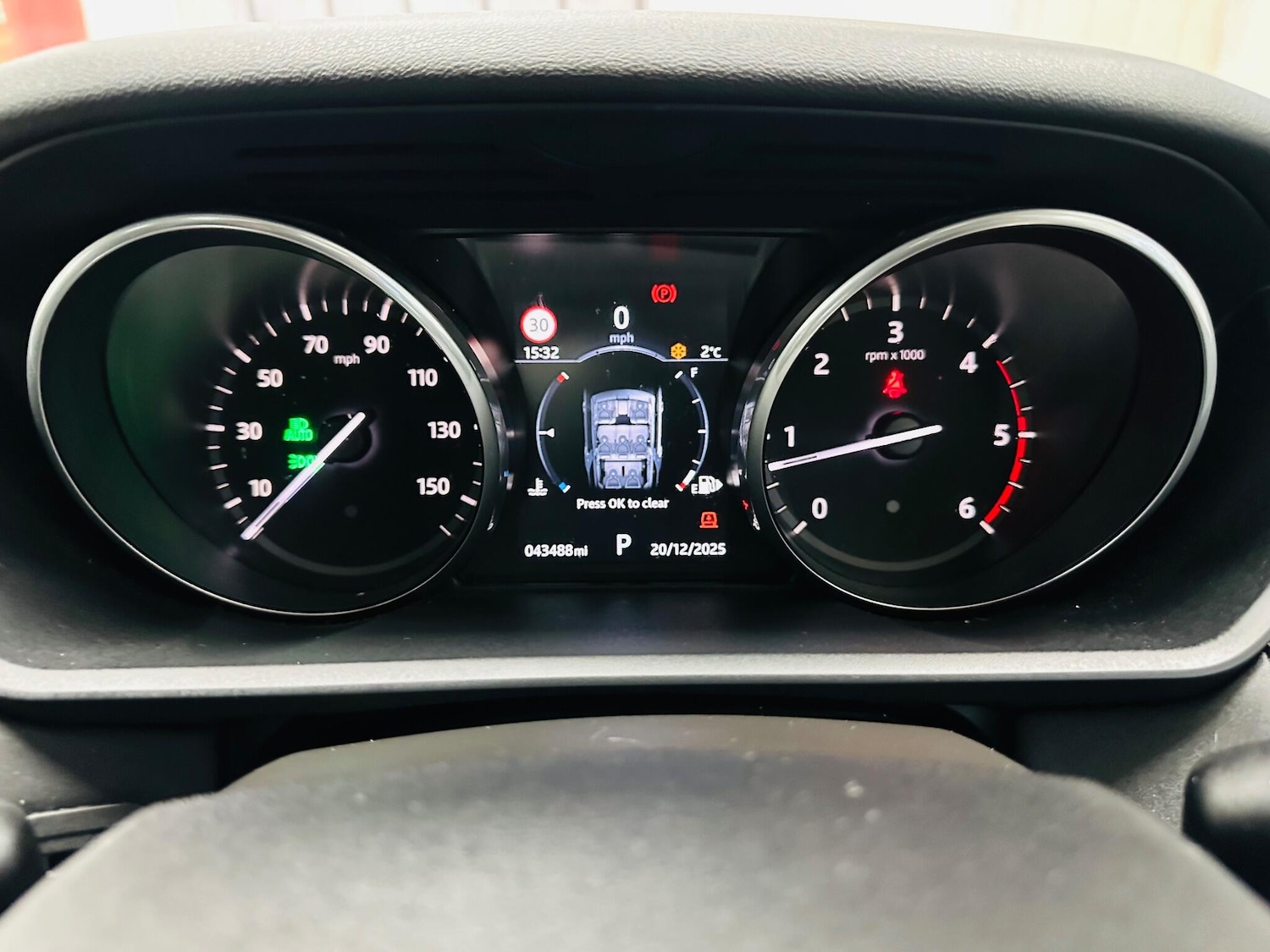 Used Land Rover Discovery 2017 for sale - 77016650: Photo 4