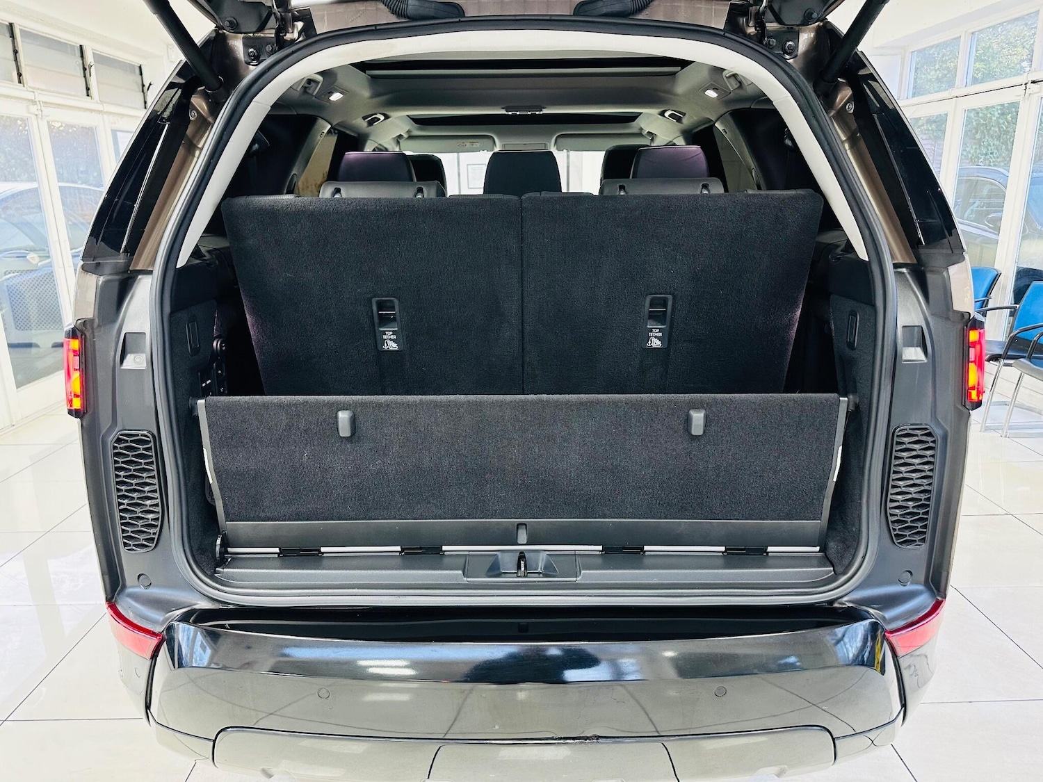 Used Land Rover Discovery 2017 for sale - 77016650: Photo 43