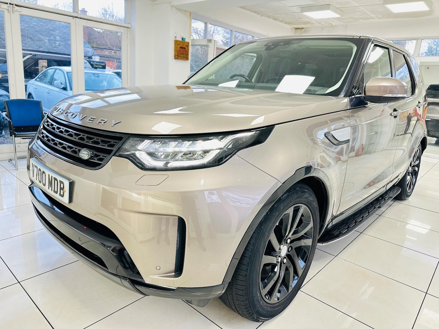 Used Land Rover Discovery 2017 for sale - 77016650: Photo 5