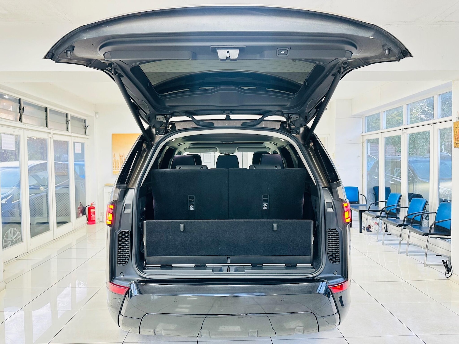 Used Land Rover Discovery 2017 for sale - 77016650: Photo 7