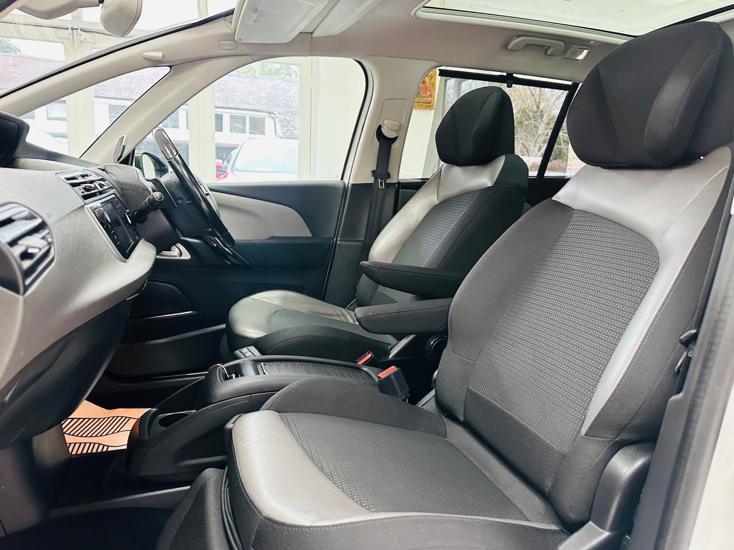 Used Citroen C4 Grand Picasso 2016 for sale - 76499386: Photo 26