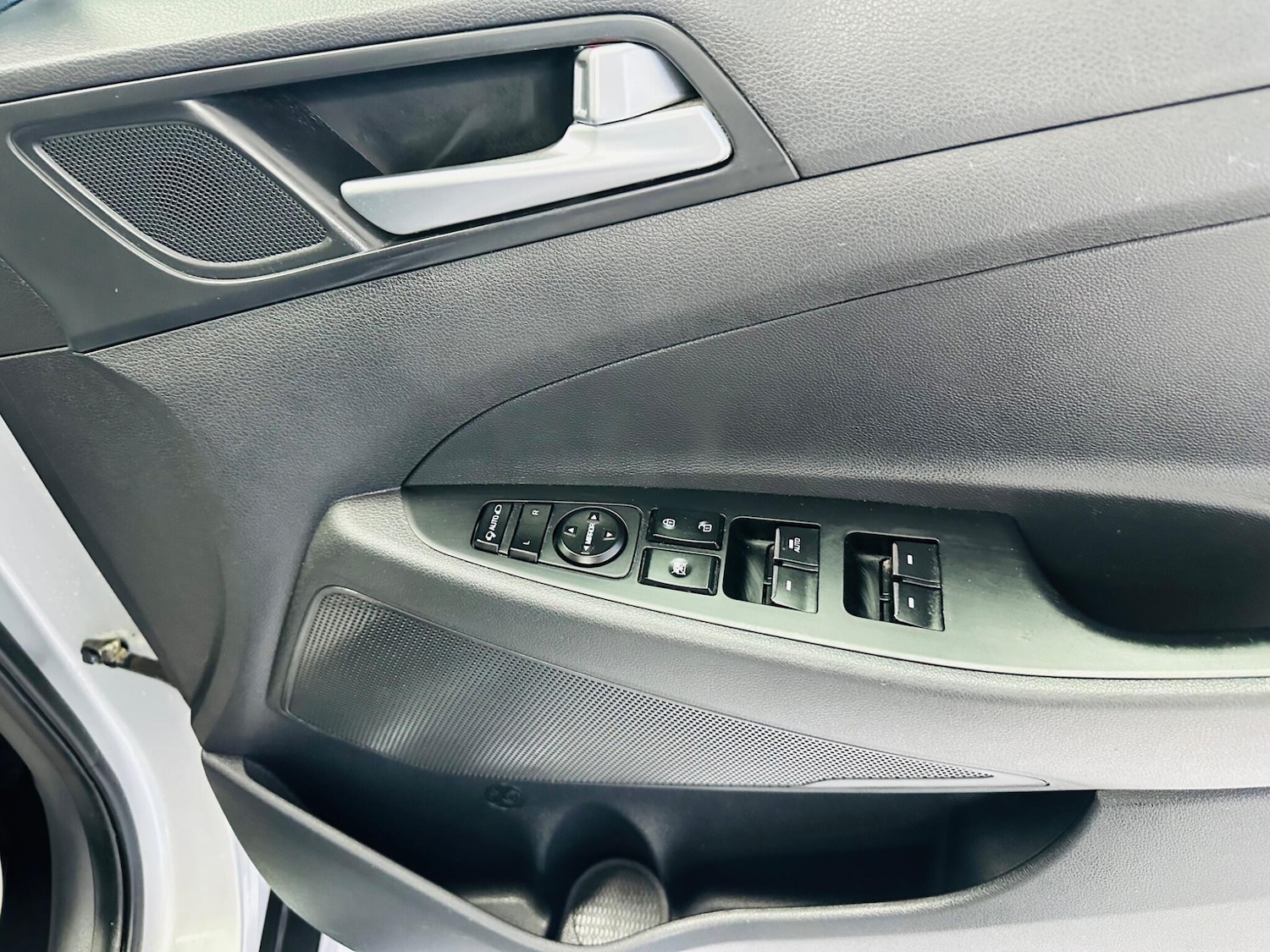 Used Hyundai TUCSON 2015 for sale - 76976103: Photo 28