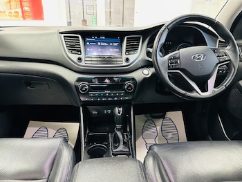 Used Hyundai TUCSON 2015 for sale - 76976103: Photo