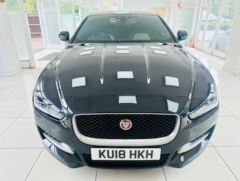 Used Jaguar XE 2018 for sale - 78891375: Photo
