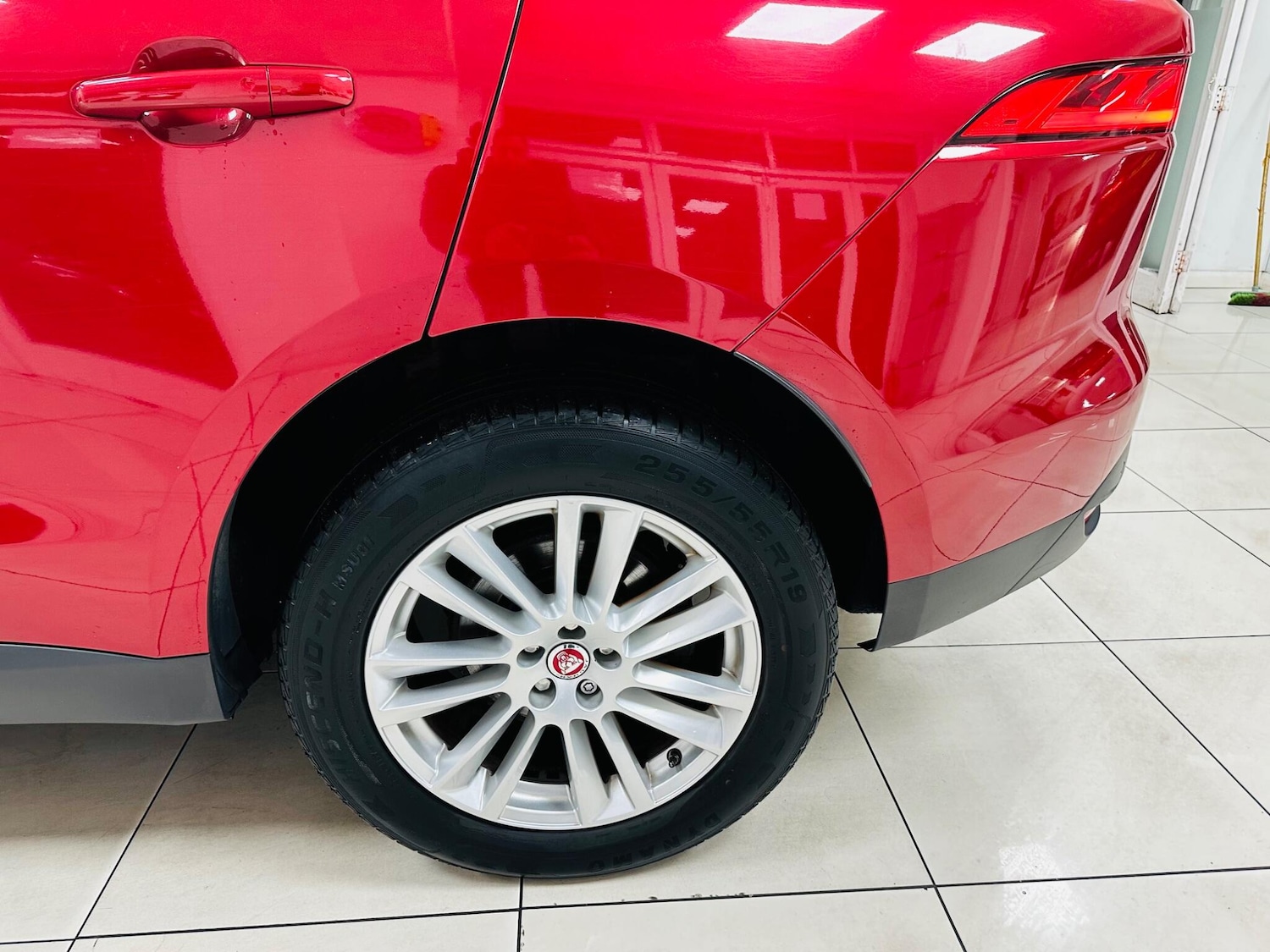 Used Jaguar F-Pace for sale - 76473710: Photo 12