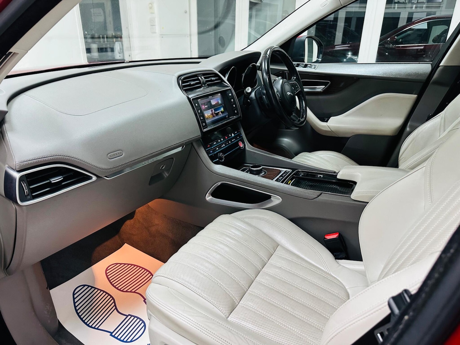 Used Jaguar F-Pace for sale - 76473710: Photo 27