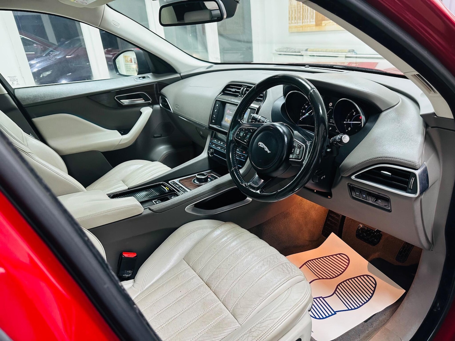 Used Jaguar F-Pace for sale - 76473710: Photo 29