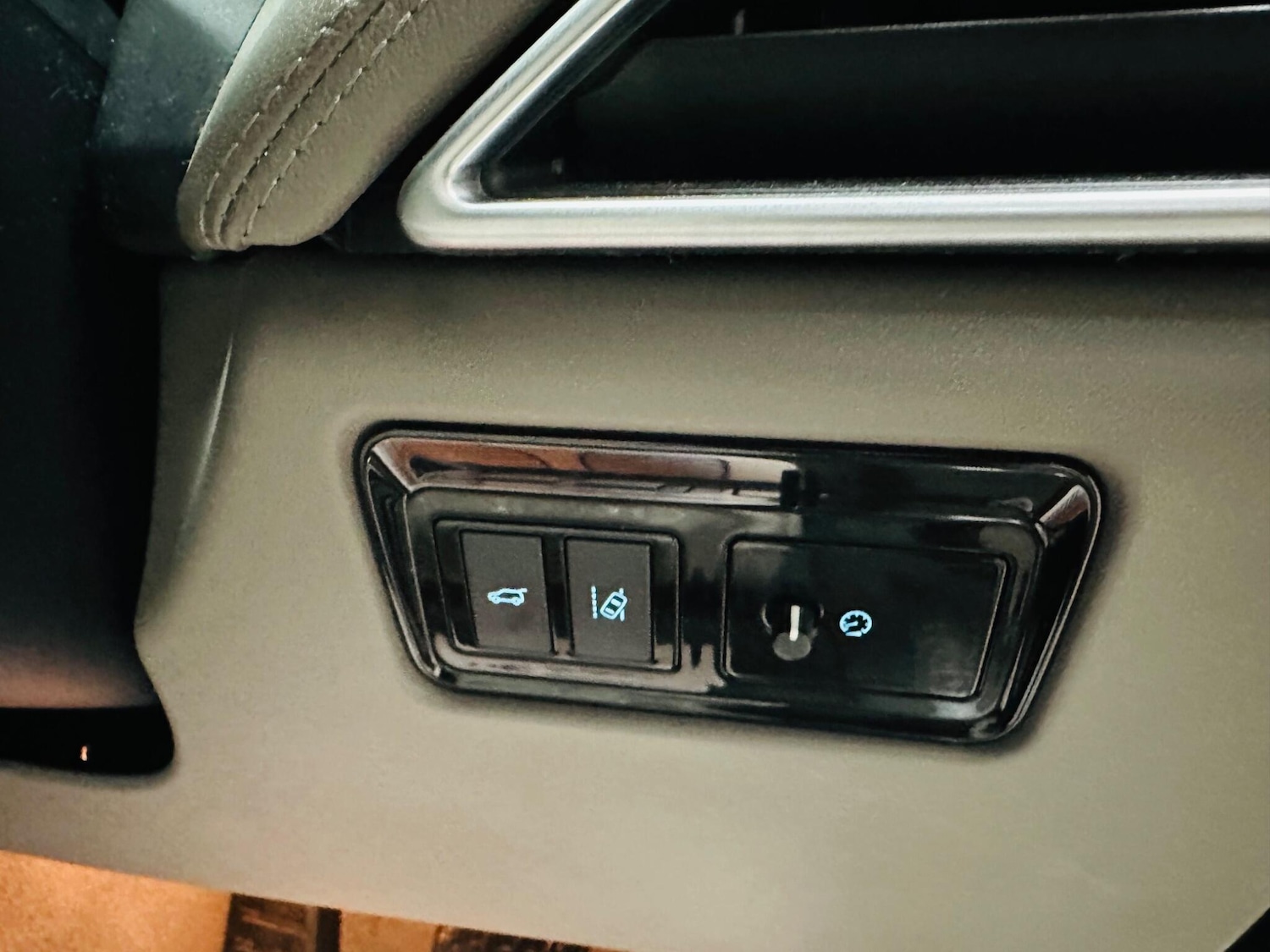 Used Jaguar F-Pace for sale - 76473710: Photo 6