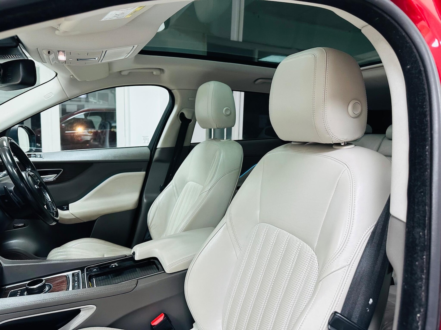 Used Jaguar F-Pace for sale - 76473710: Photo 8