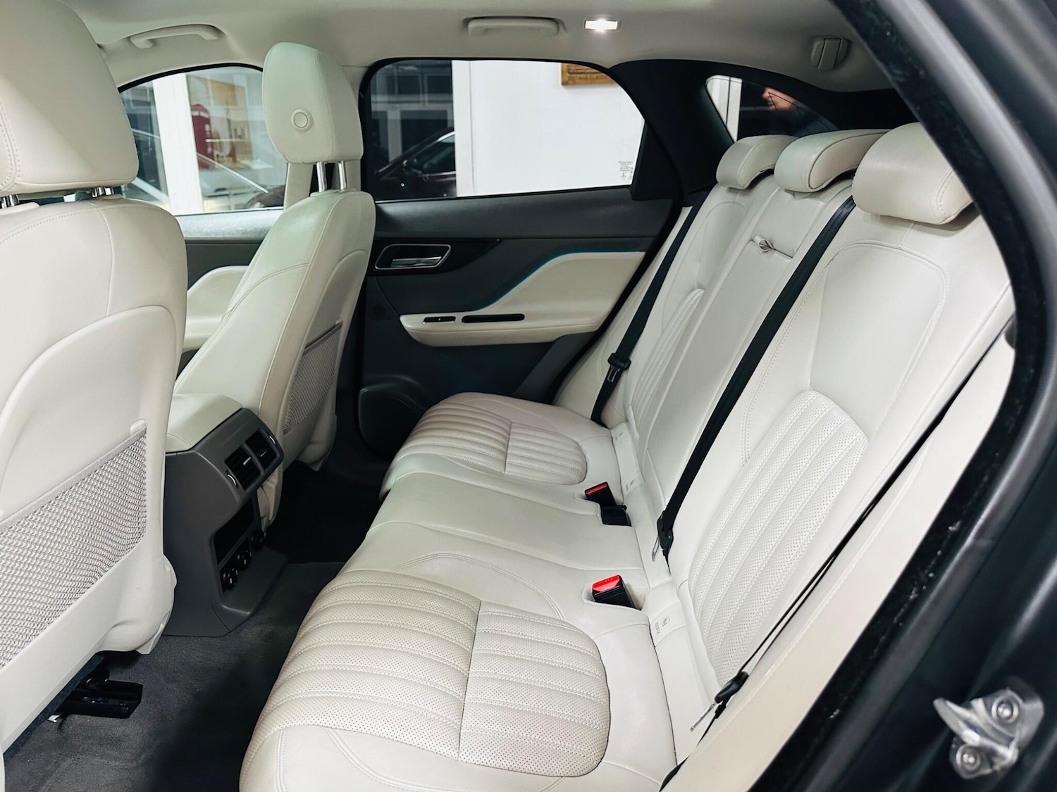 Used Jaguar F-Pace for sale - 76473710: Photo 9