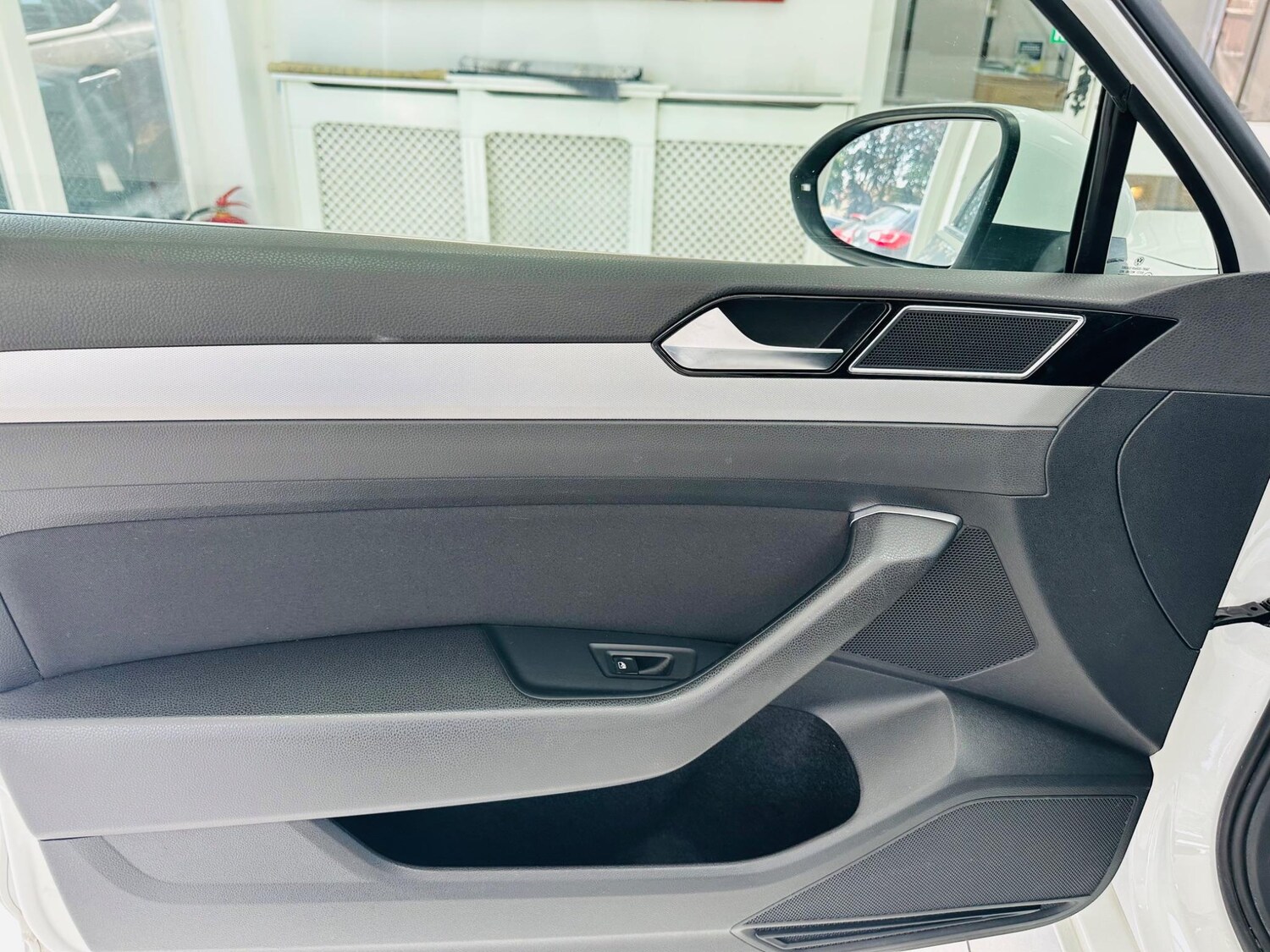 Used Volkswagen Passat 2017 for sale - 77839180: Photo 28