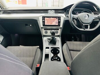 Used Volkswagen Passat 2017 for sale - 77839180: Photo