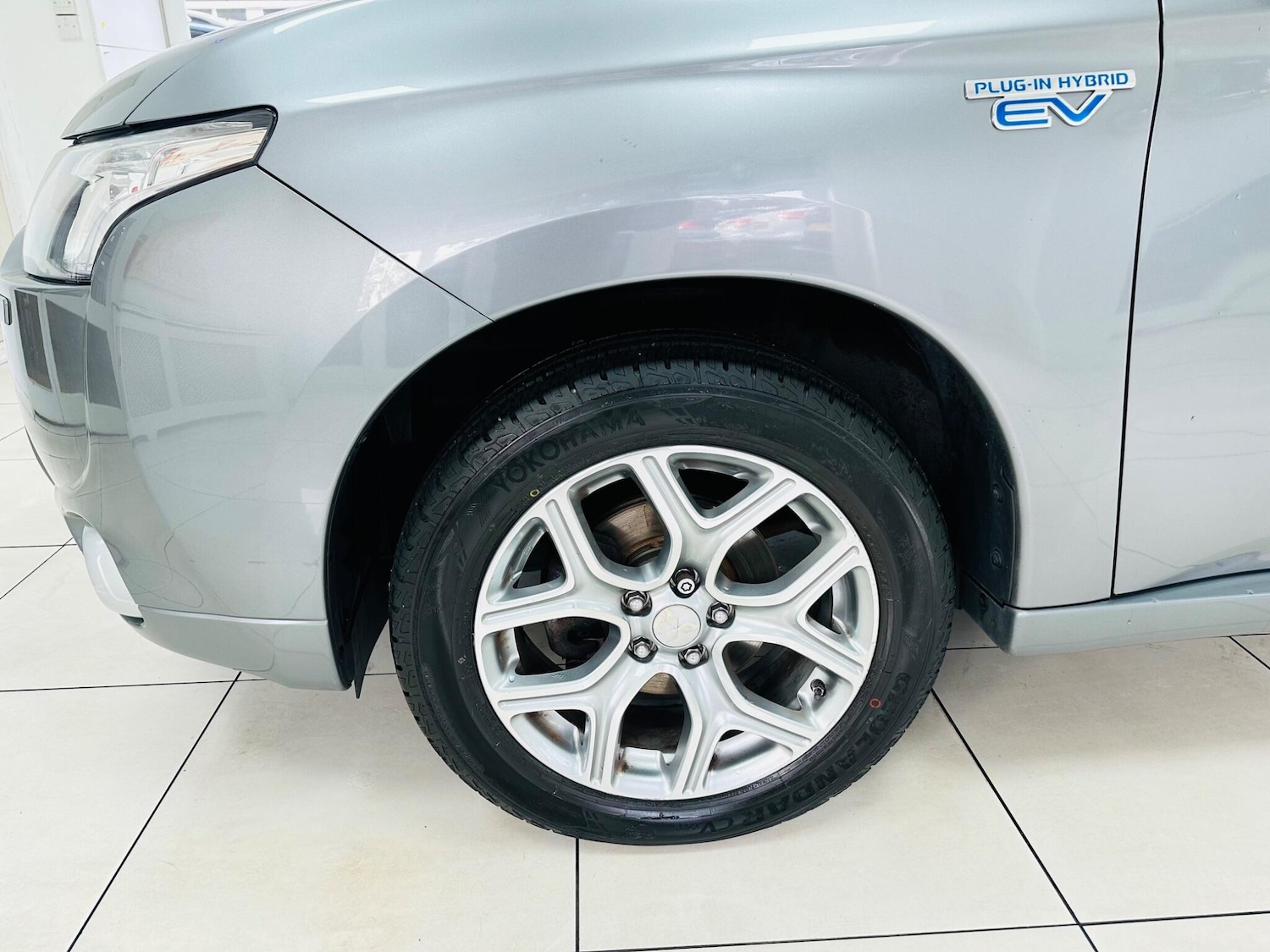 Used Mitsubishi Outlander 2015 for sale - 76423026: Photo 10