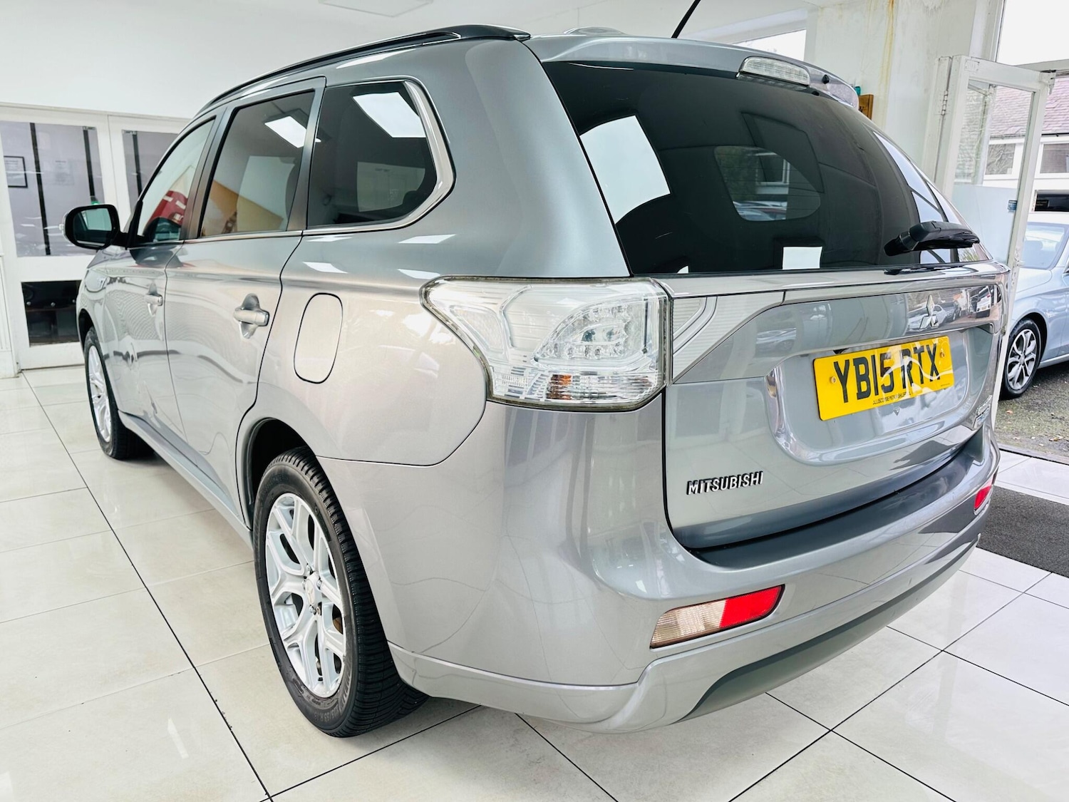 Used Mitsubishi Outlander 2015 for sale - 76423026: Photo 19