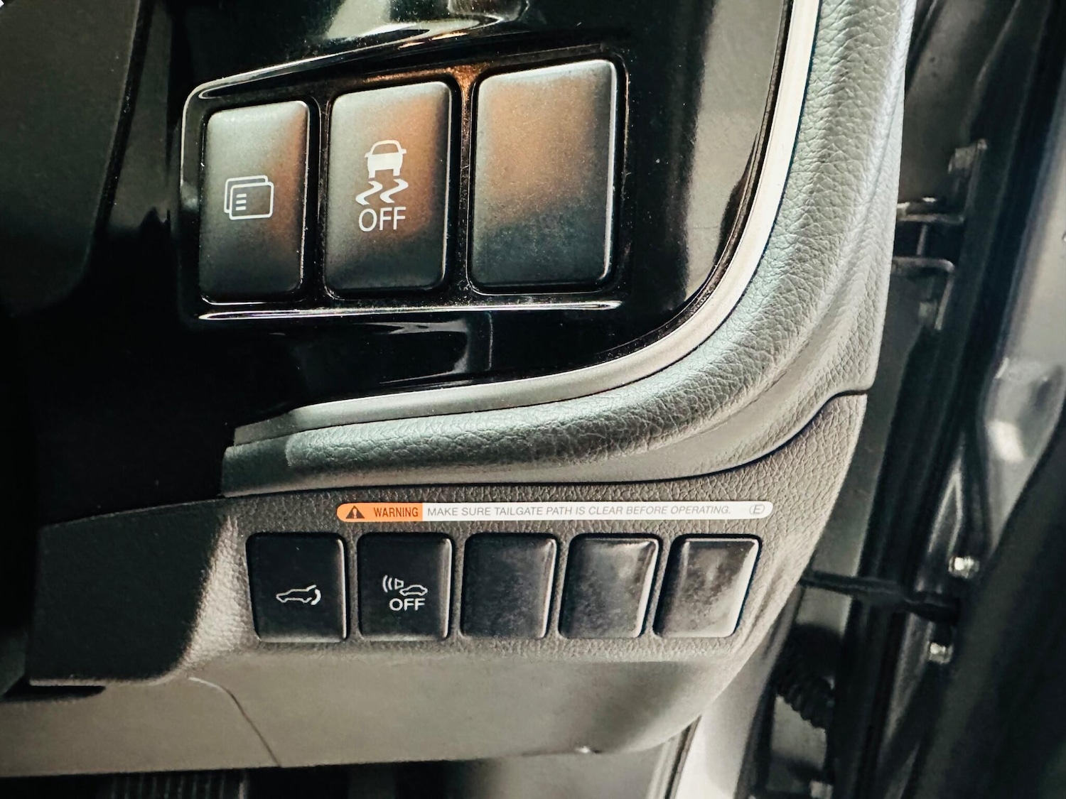 Used Mitsubishi Outlander 2015 for sale - 76423026: Photo 24