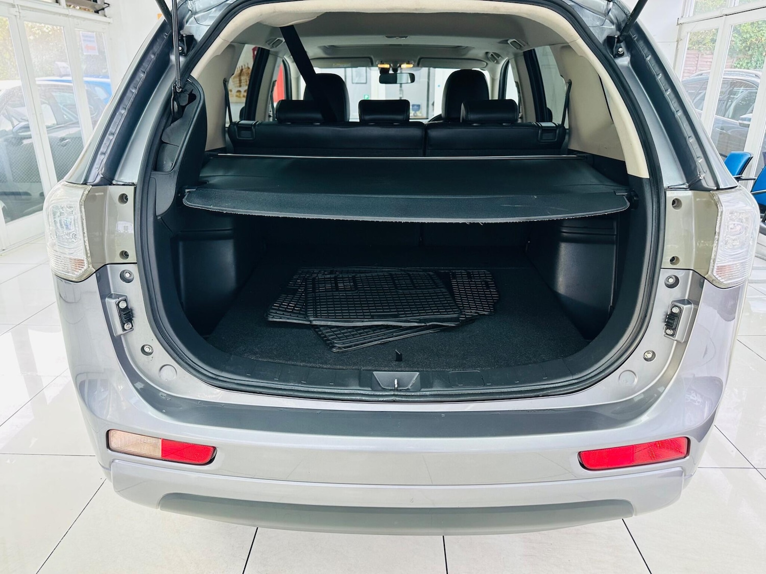 Used Mitsubishi Outlander 2015 for sale - 76423026: Photo 45