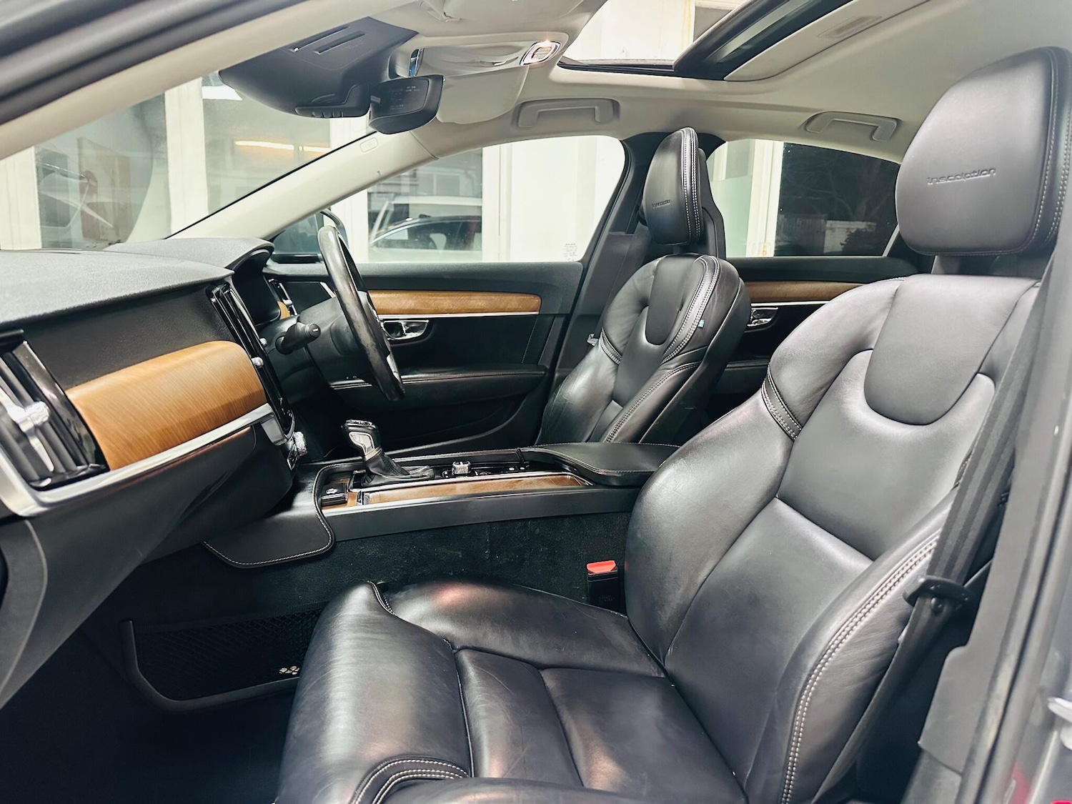 Used Volvo S90 2017 for sale - 76899261: Photo 16