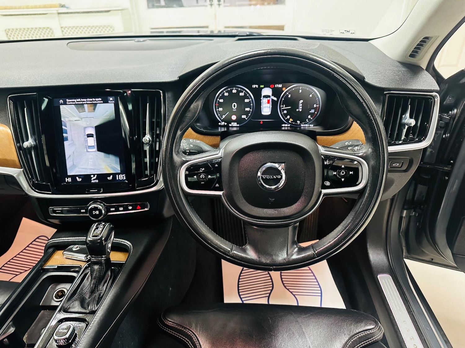 Used Volvo S90 2017 for sale - 76899261: Photo 26