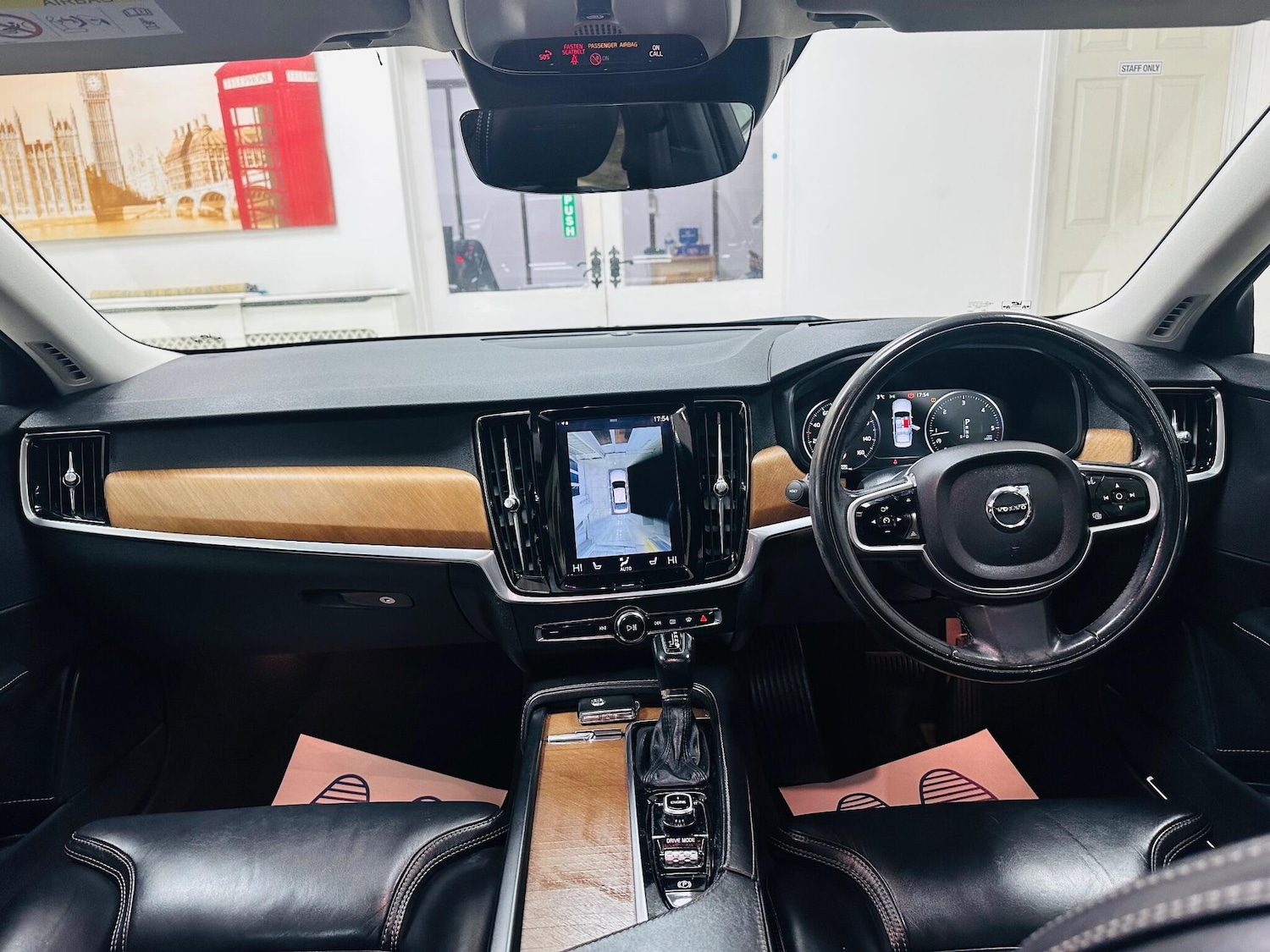 Used Volvo S90 2017 for sale - 76899261: Photo 3