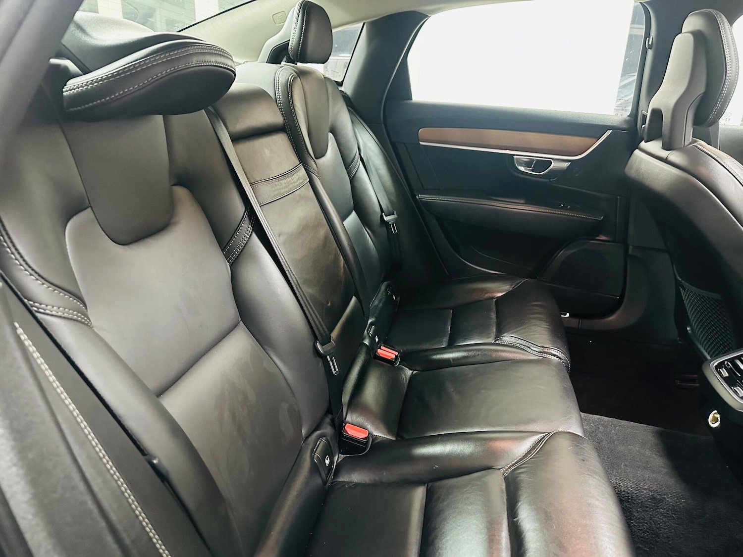 Used Volvo S90 2017 for sale - 76899261: Photo 32