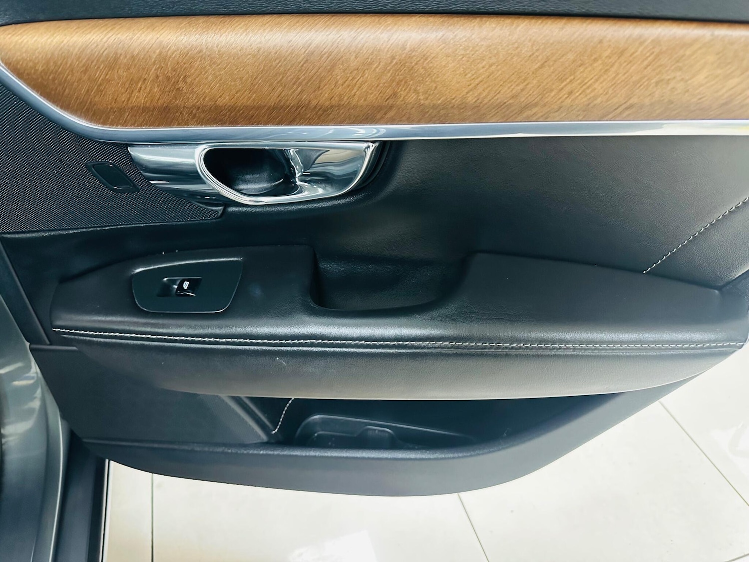 Used Volvo S90 2017 for sale - 76899261: Photo 46