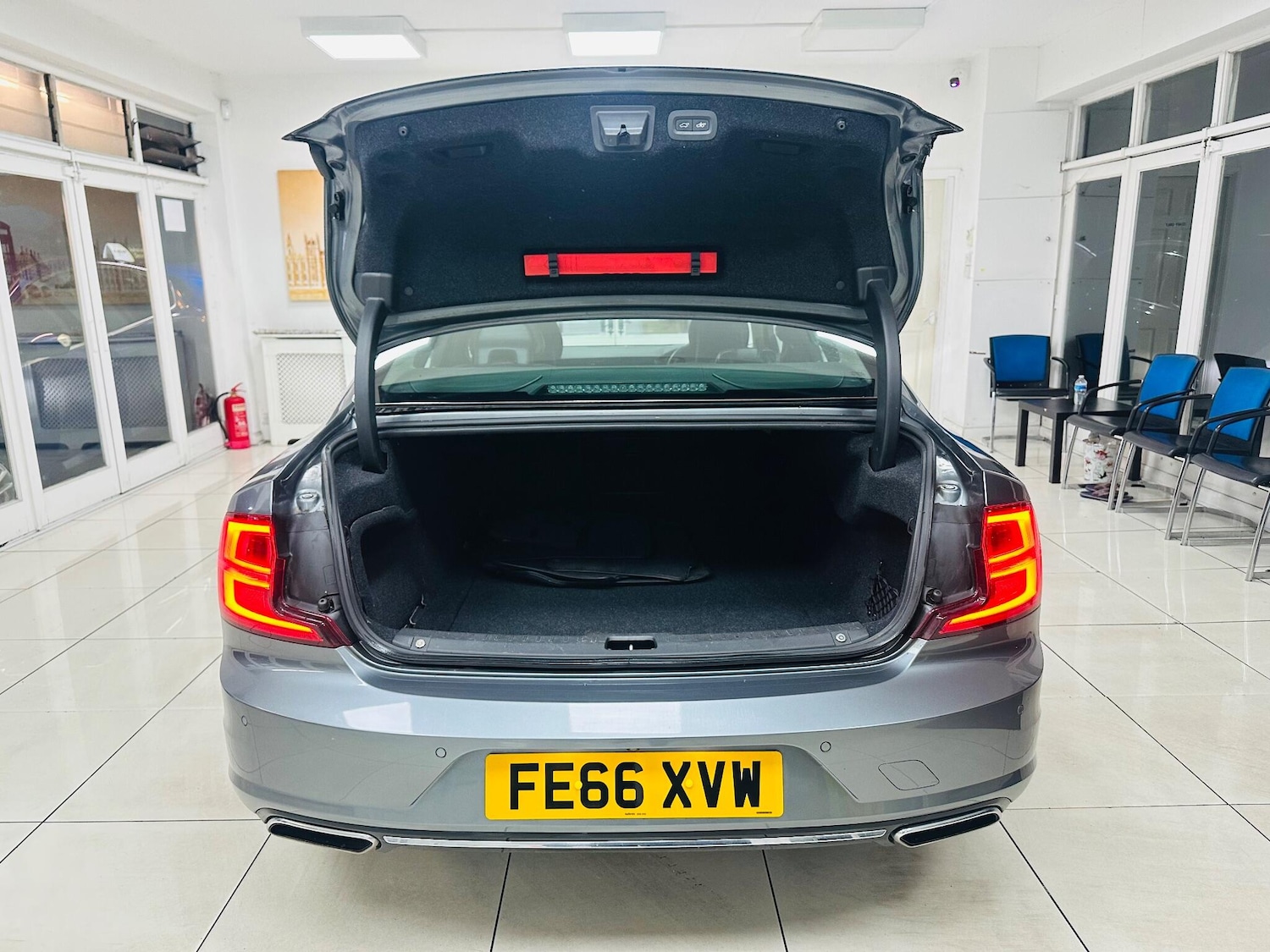 Used Volvo S90 2017 for sale - 76899261: Photo 7