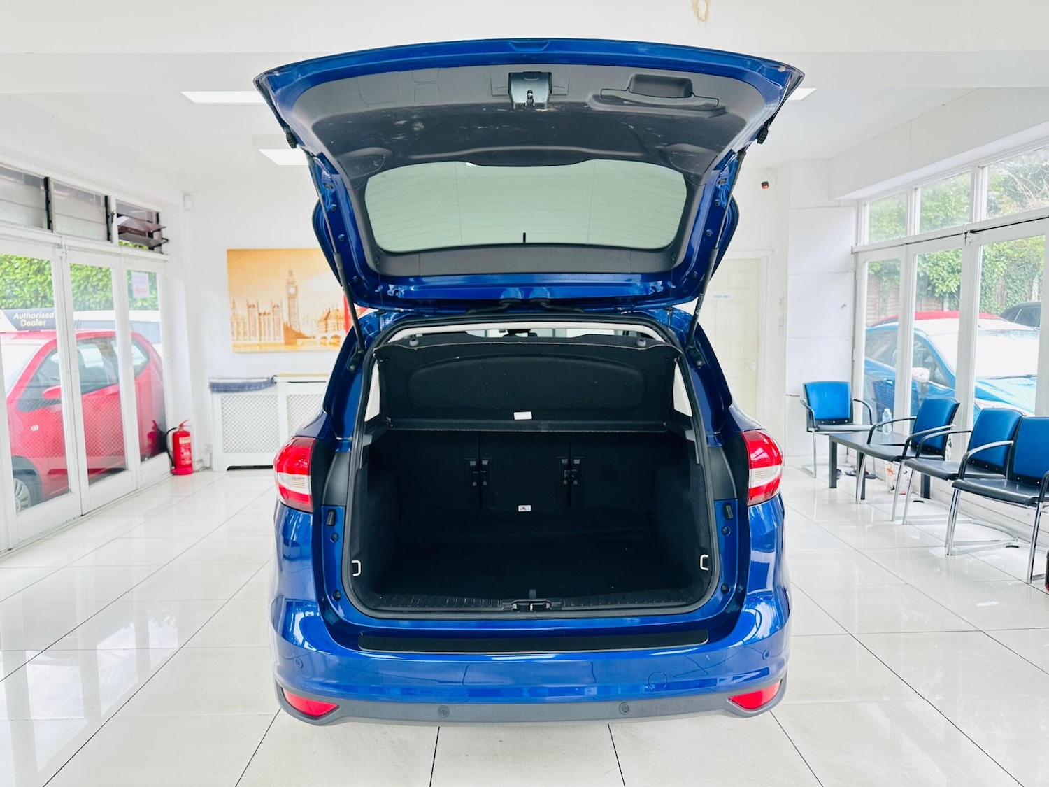 Used Ford C-Max 2017 for sale - 76597101: Photo 7