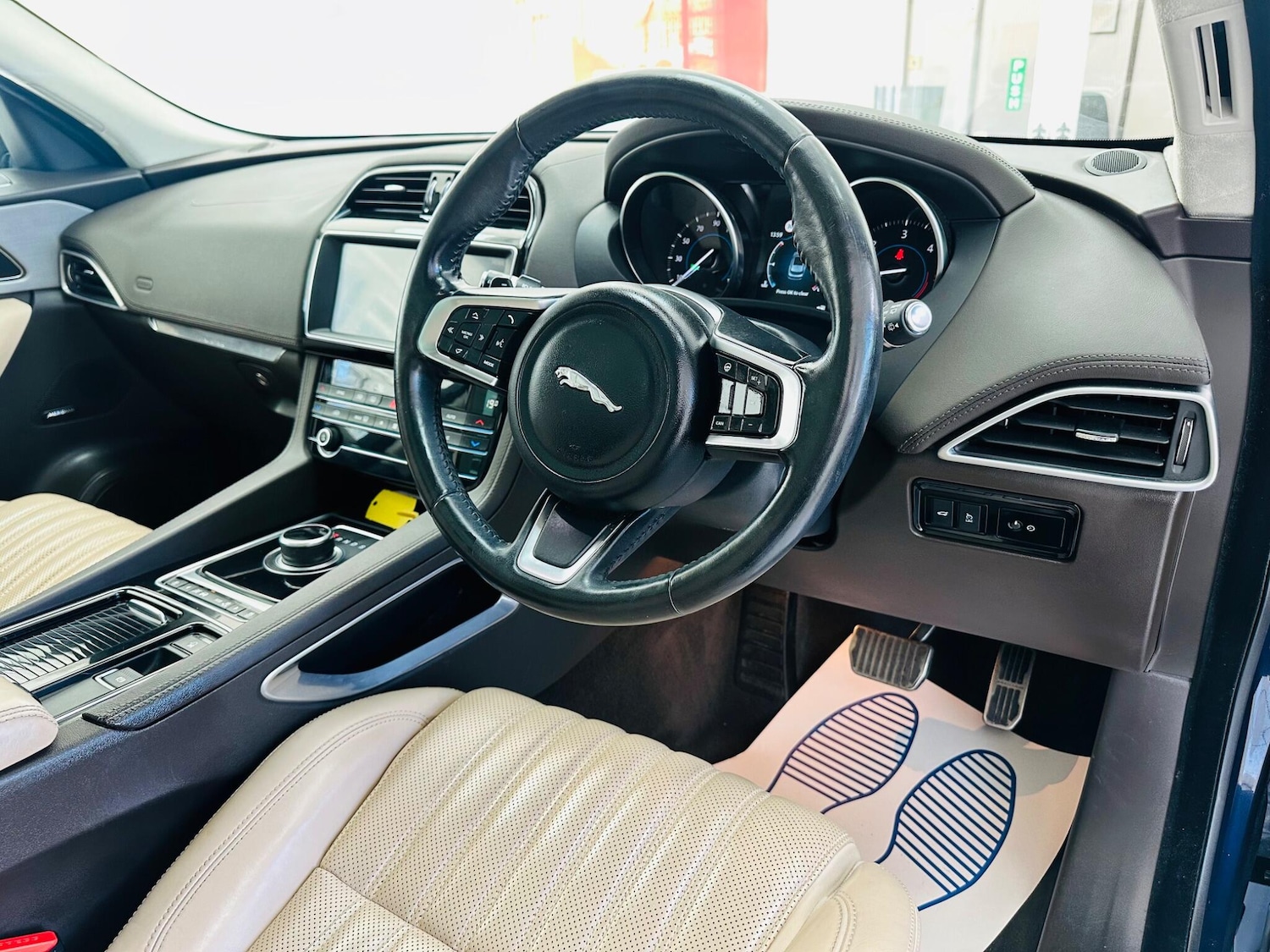 Used Jaguar F-Pace for sale - 78141557: Photo 15