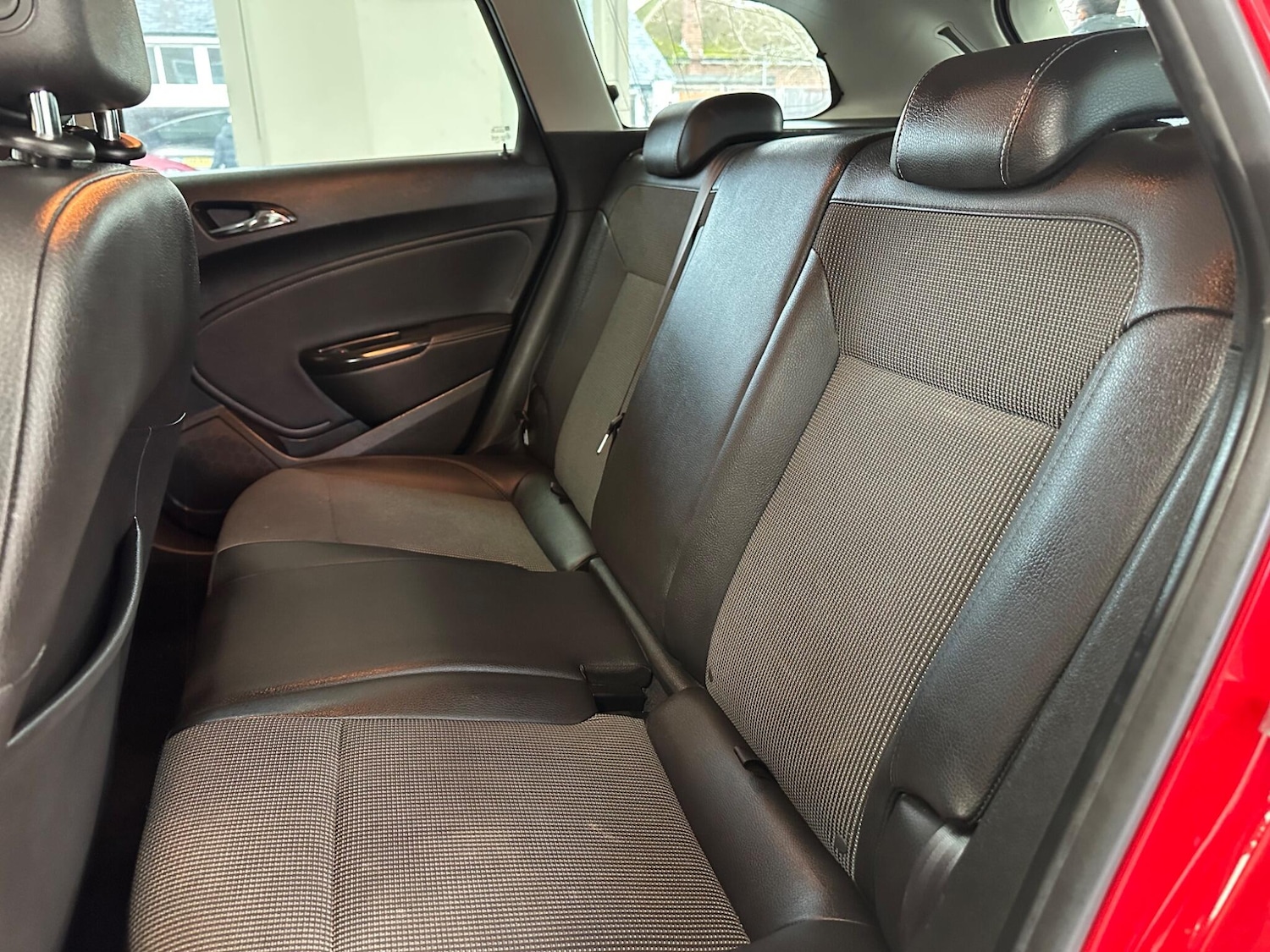 Used Vauxhall Astra 2013 for sale - 76850198: Photo 29