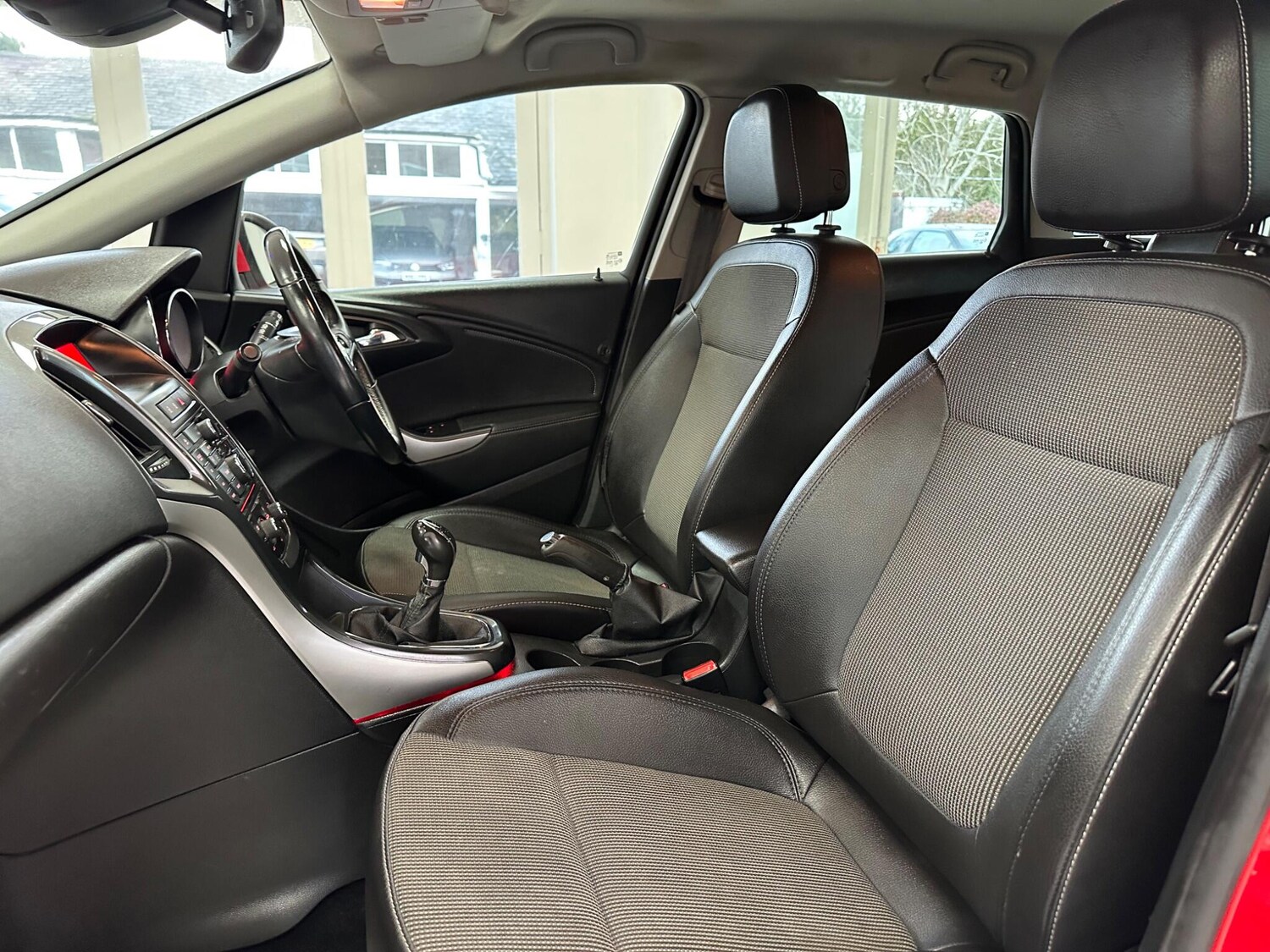 Used Vauxhall Astra 2013 for sale - 76850198: Photo 32