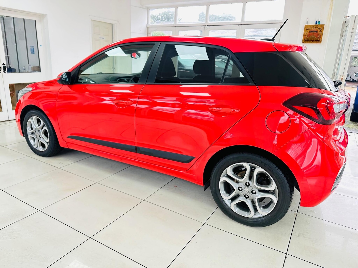 Used Hyundai i20 2018 for sale - 77696232: Photo 24