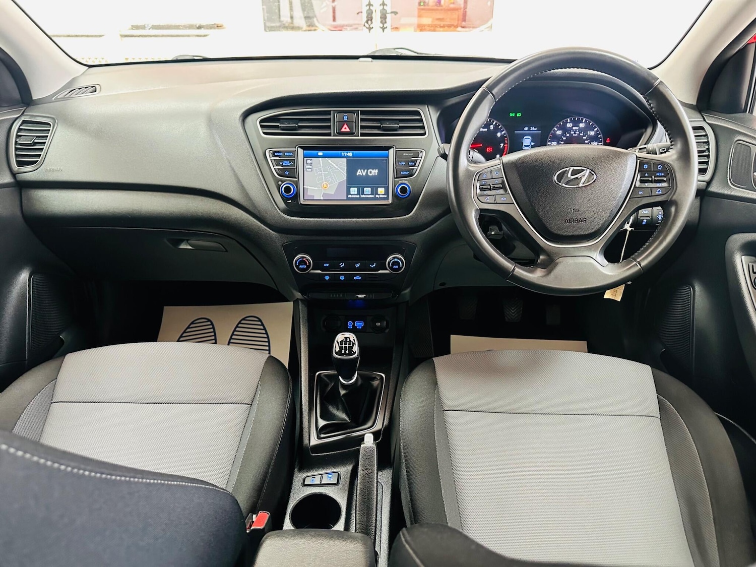 Used Hyundai i20 2018 for sale - 77696232: Photo 3