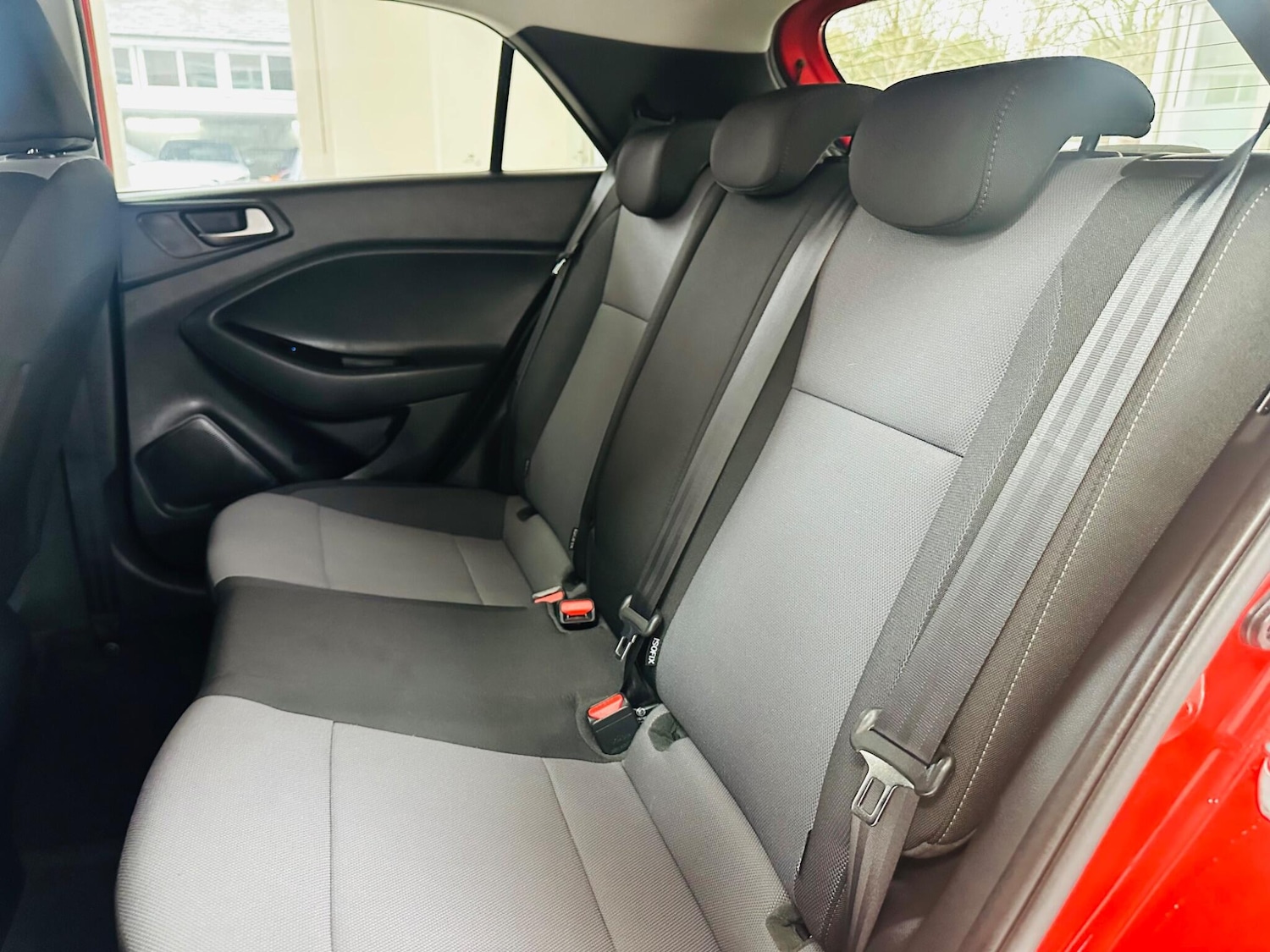 Used Hyundai i20 2018 for sale - 77696232: Photo 33