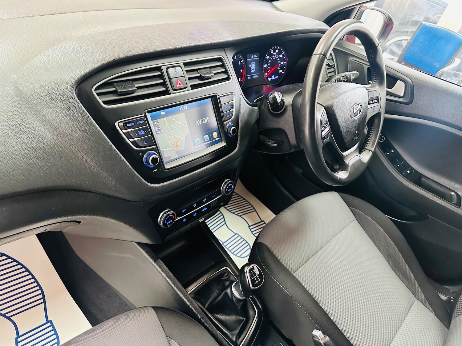 Used Hyundai i20 2018 for sale - 77696232: Photo 35