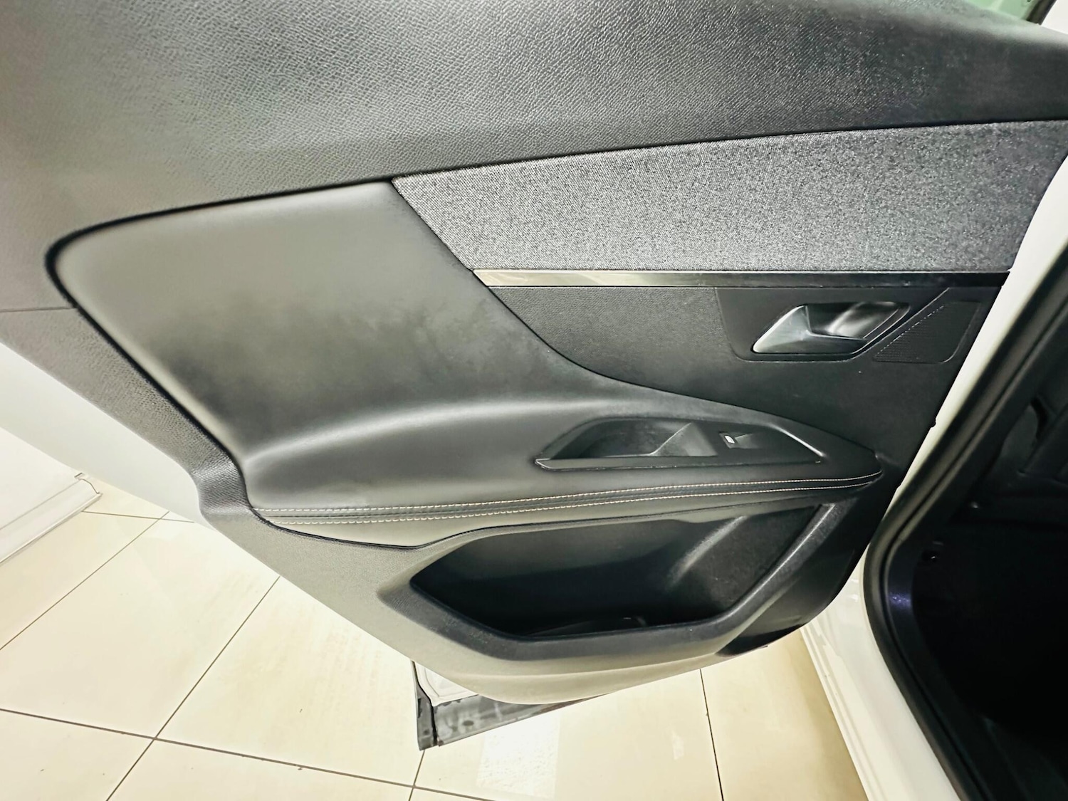 Used Peugeot 3008 2018 for sale - 76349685: Photo 37