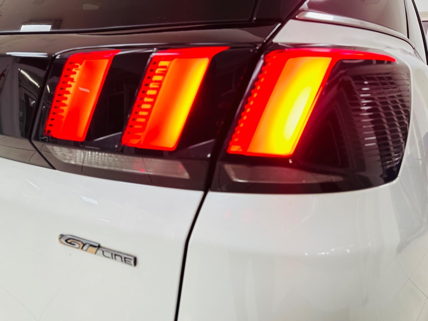 Used Peugeot 3008 2018 for sale - 76349685: Photo 44
