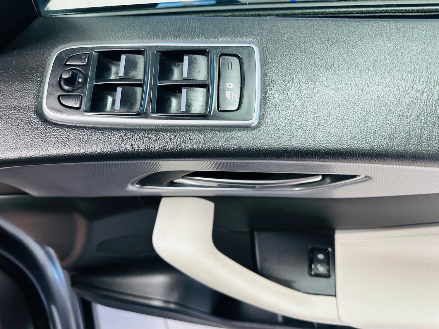 Used Jaguar F-Pace for sale - 77709849: Photo 35