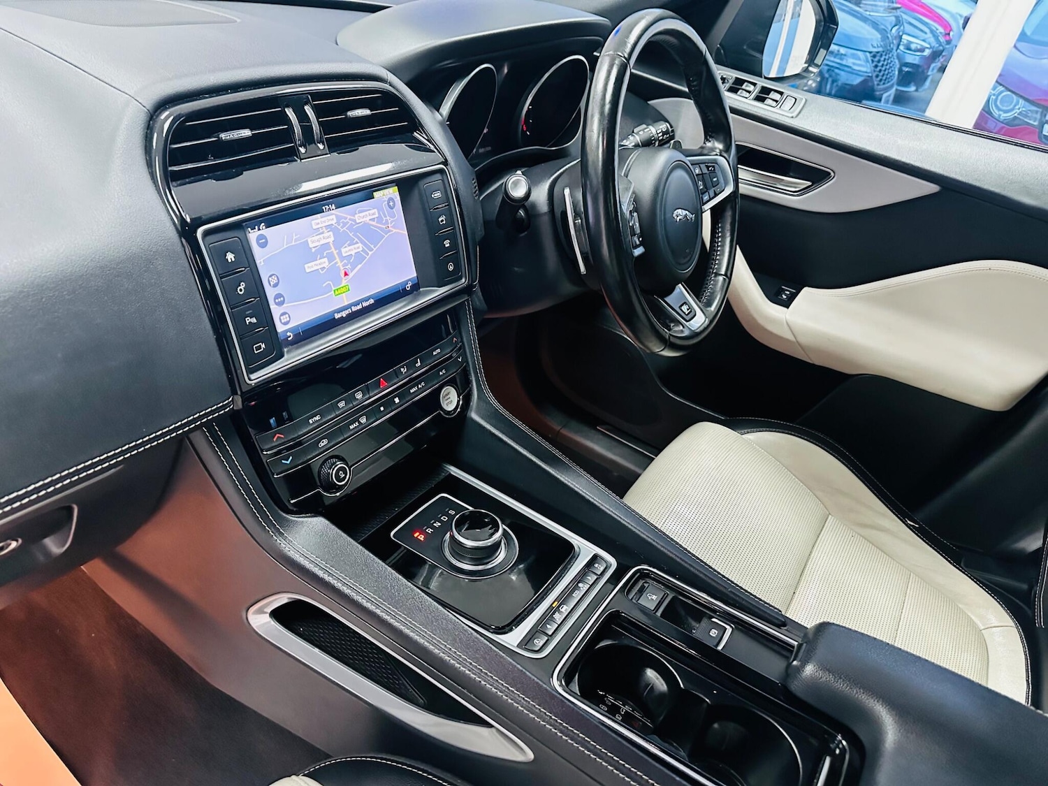 Used Jaguar F-Pace for sale - 77709849: Photo 36