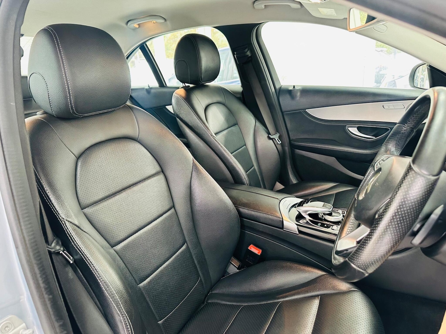 Used Mercedes-Benz C Class 2015 for sale - 76423298: Photo 19